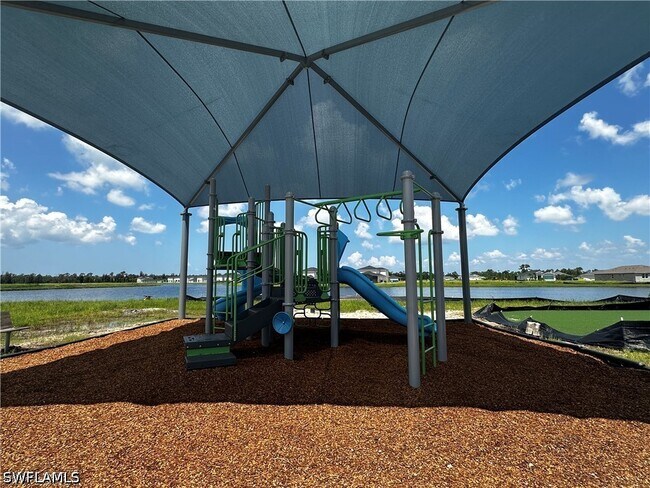 Building Photo - 28521 SWEET MEADOW Dr