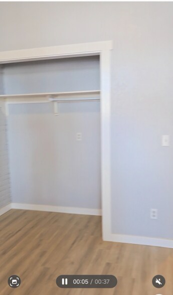 Building Photo - 109 N Kimball Ave