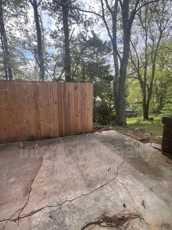 Building Photo - 8738 Gleason Dr