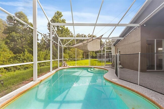Building Photo - 10462 Lucaya Dr