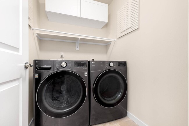 Building Photo - 23702 8th Dr SE