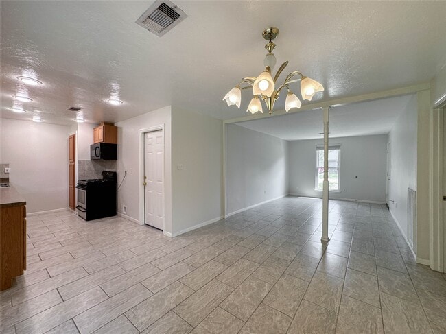 Building Photo - 506 Avondale Ln