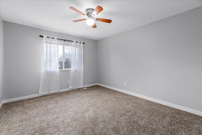 Building Photo - 16640 N Windsor Ln