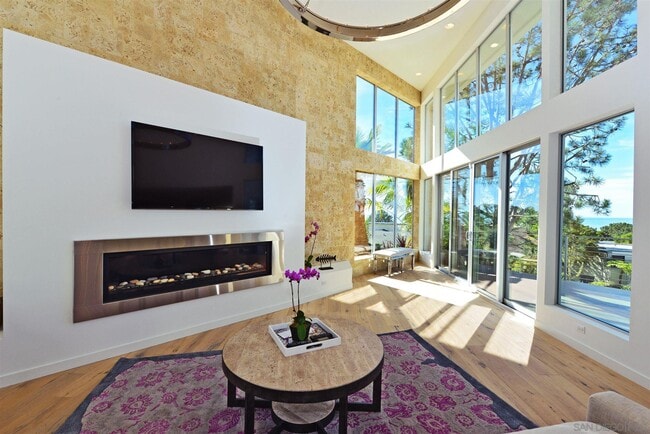 Building Photo - 13721 Pine Needles Dr