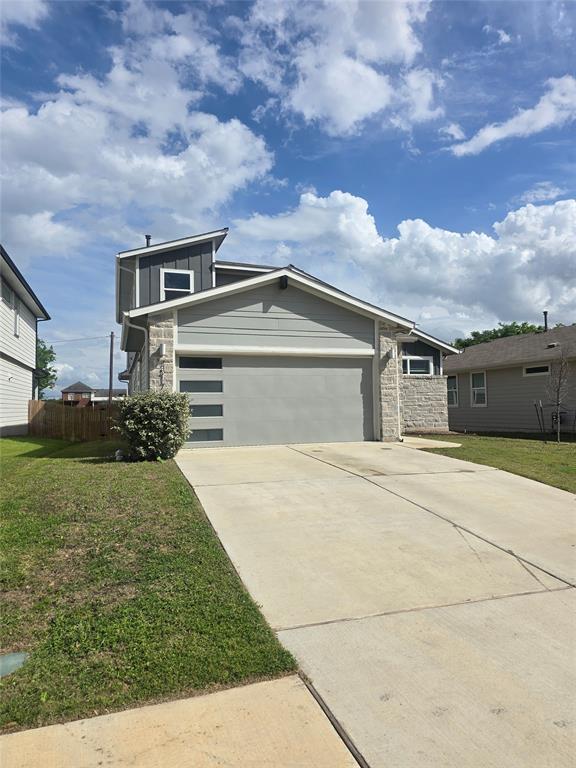 Building Photo - 7517 Smallwood Dr