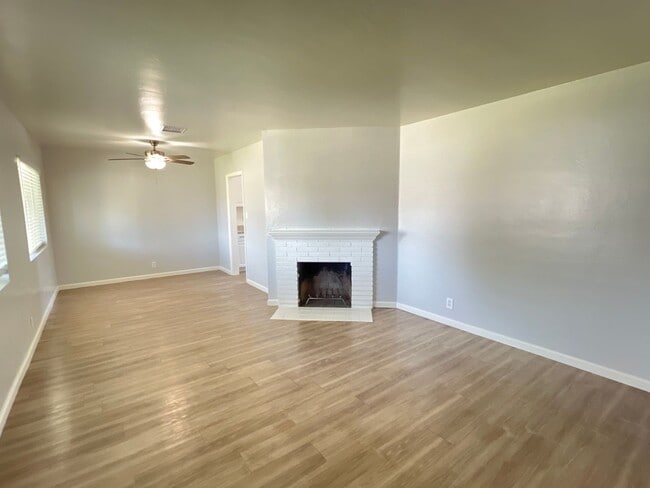 Building Photo - Remodeled 3 Bed Home w/ Fireplace, Garage & Huge Backyard – 93309