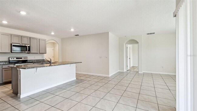 Building Photo - 5708 Sunbonnet Wy