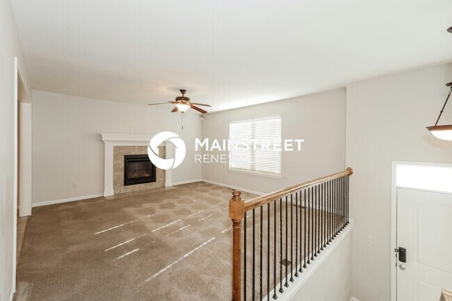 Building Photo - 4 Bedroom Pet-Friendly Home in Independence, MO with Main Street Renewal