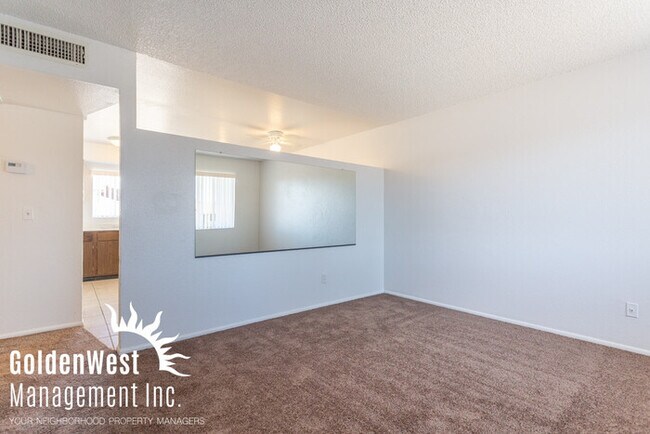 Building Photo - 3Bdm 2Ba Glendale Home with Private Backyard and Covered Carport