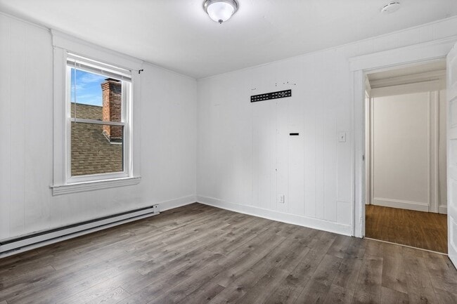 Building Photo - 8 Delaware St