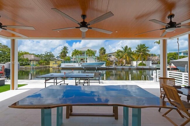 Building Photo - 125 Gardenia St