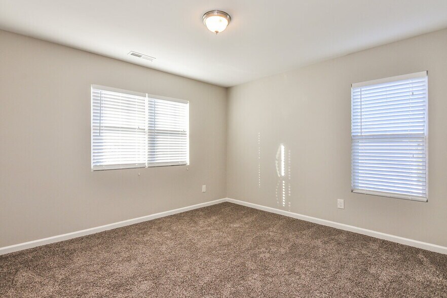 Building Photo - 3708 Hinton Grove Pl