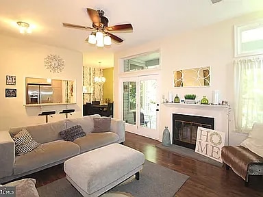 Building Photo - 4807 Claremont Ct