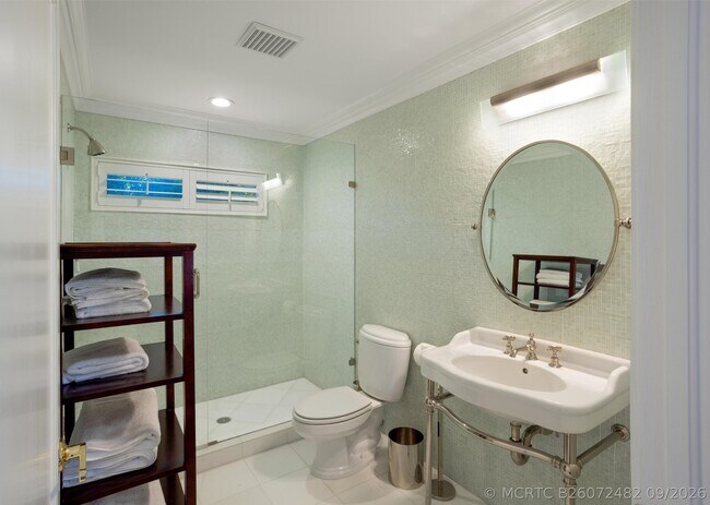 Building Photo - 265 Sandpiper Dr