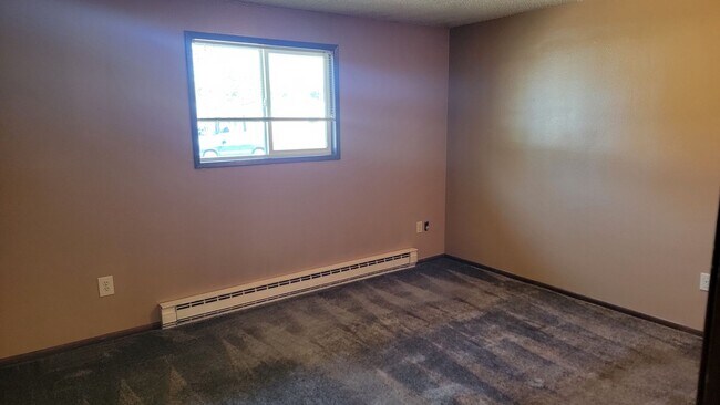 Building Photo - 8810/8812 E Micheilli Place