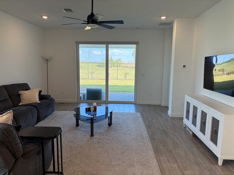 Building Photo - 1446 Tangled Orchard Trce