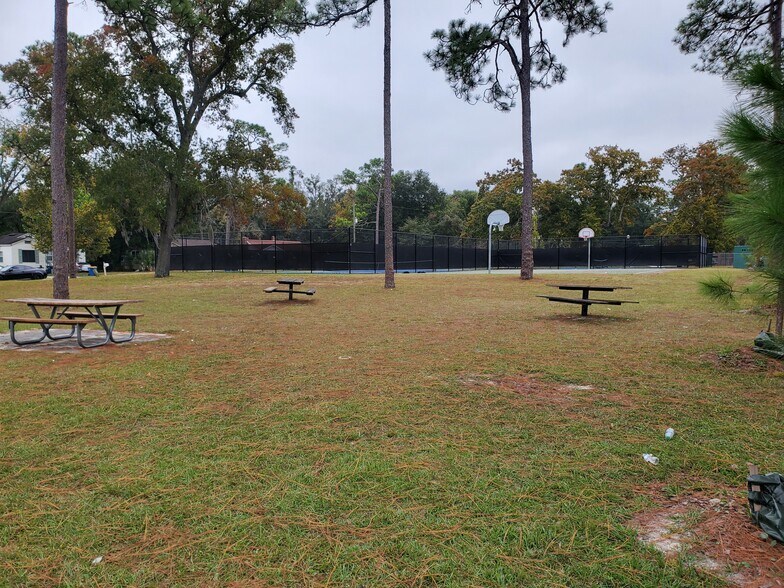 Picnic Area - 905 Ethan Allen St