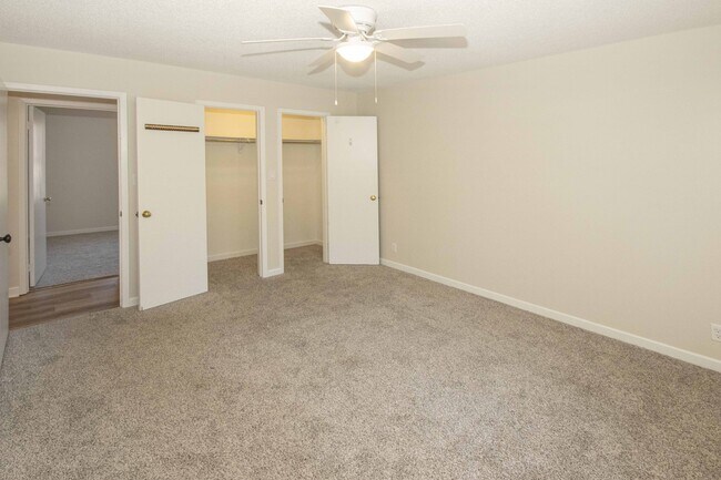 Building Photo - 6600 Woodcock Cir