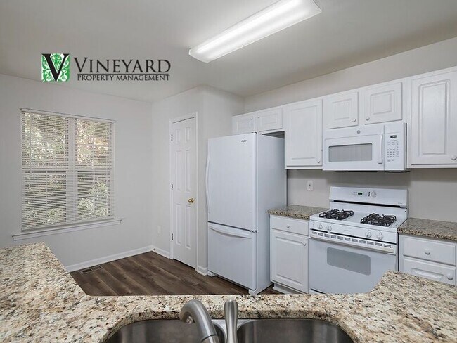 Building Photo - 3684 Autumn View Dr