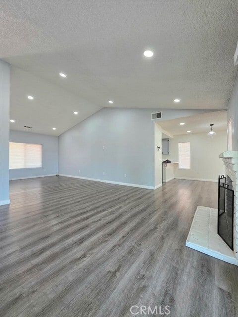 Building Photo - 13568 Live Oak St