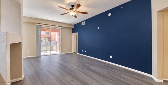 Building Photo - 27 E Agate Ave