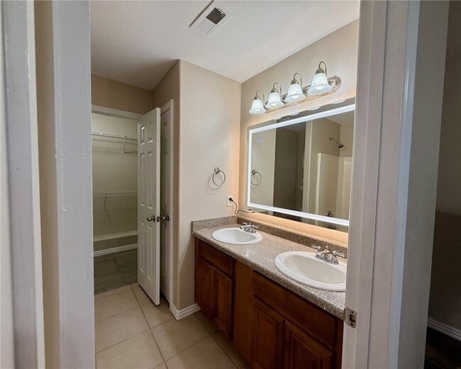 Building Photo - 3108 S G St