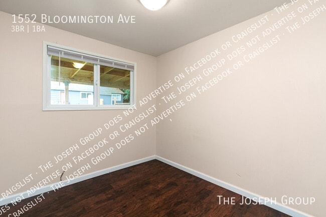 Building Photo - 1552 Bloomington Ave