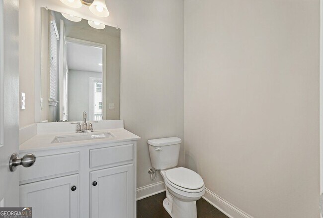 Building Photo - 4240 Hickory Pne Aly