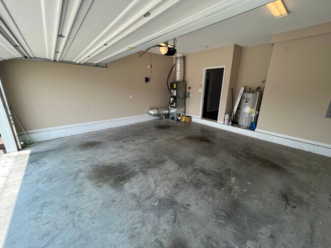 Building Photo - Powell 37849 - 3 bedroom, 2.5 bath home - Contact Tanner Fee 865-850-5103