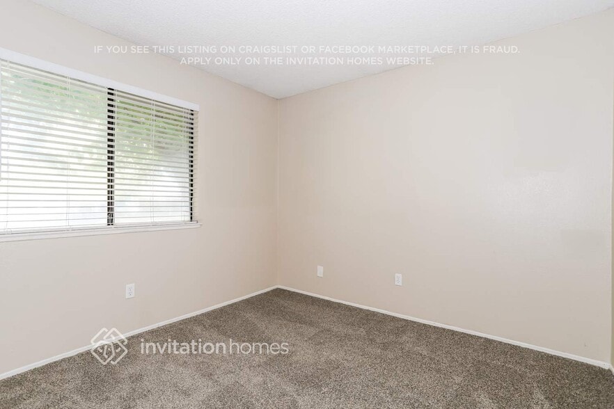 Building Photo - 4037 Vosburg St