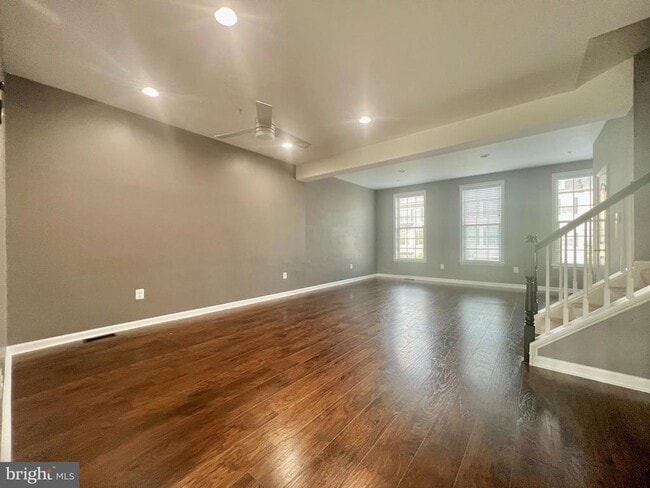 Building Photo - 1155 Carinoso Cir