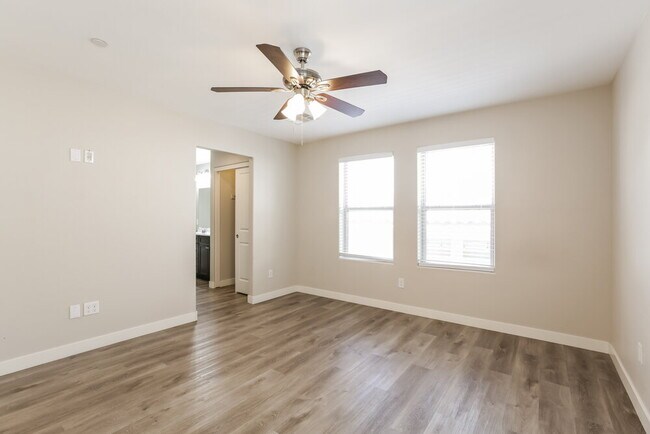 Building Photo - 7563 Bethel Cove Ct