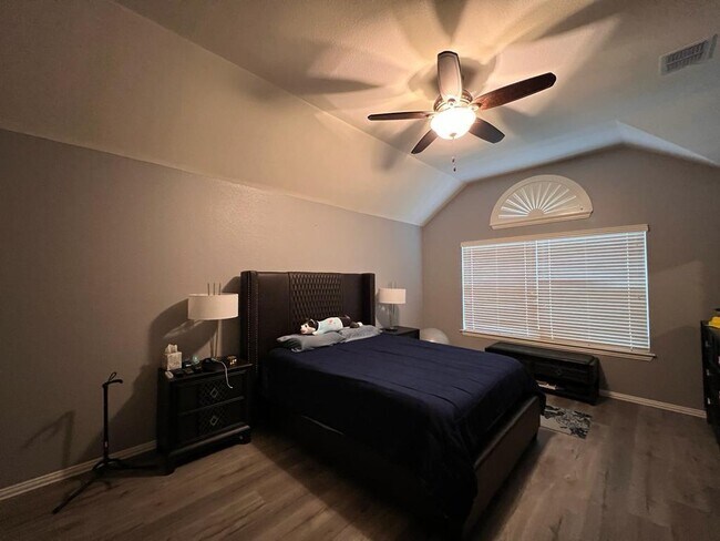 Building Photo - 3506 Nandina Dr