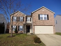Building Photo - 2324 Shadowbrook Dr