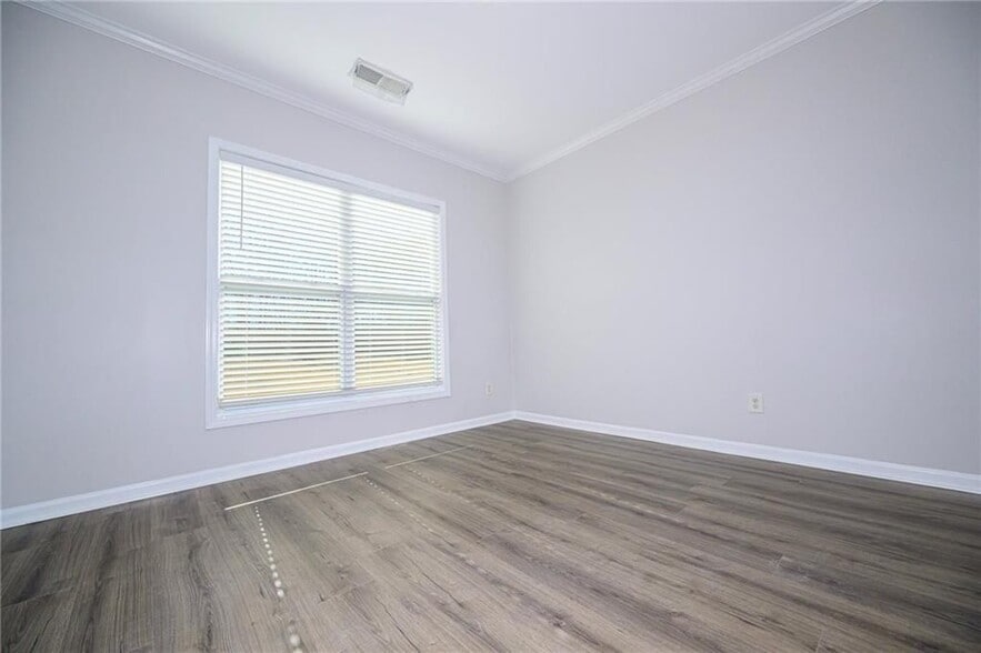 Building Photo - 5955 Weddington Dr