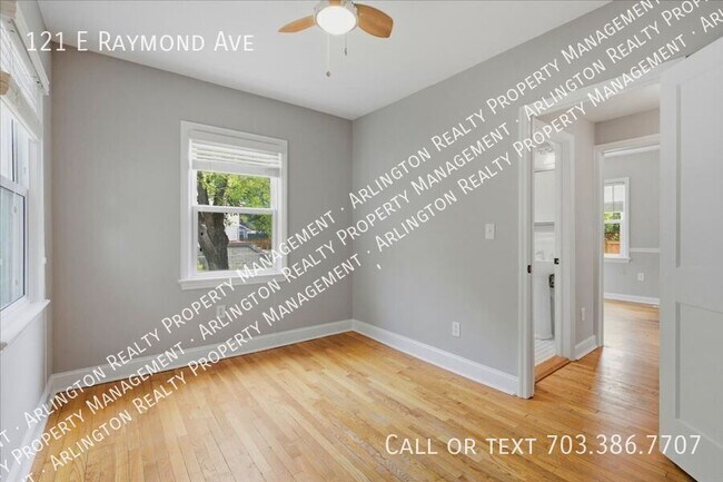 Building Photo - 121 E Raymond Ave