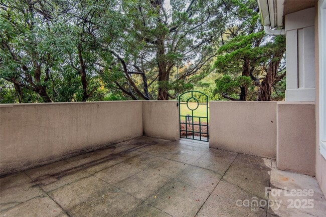 Building Photo - 9205 Ravenwing Dr