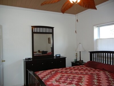 Master Bed - 3344 Sandy Way