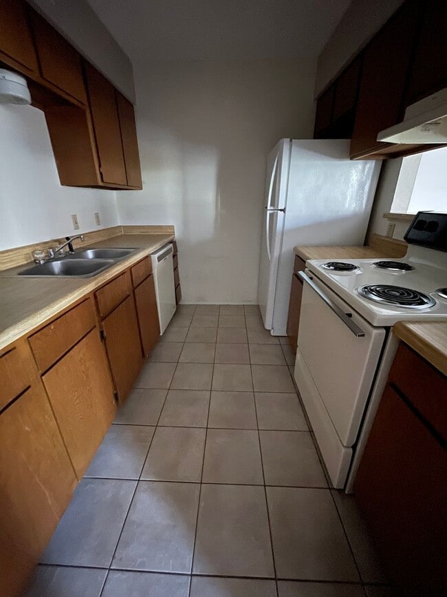 Building Photo - Sunset Heights, Near I-30 and Hulen Street 76107