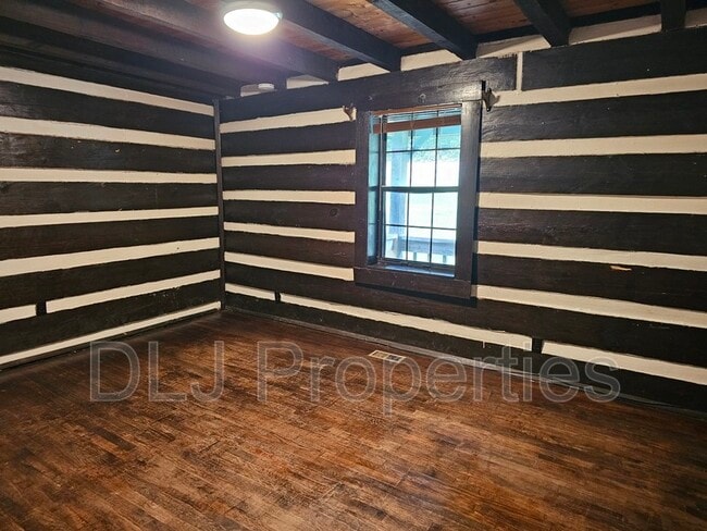 Building Photo - 1273 Harbin Rd