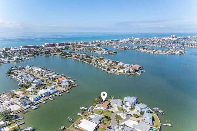 Building Photo - 16114 5th St E