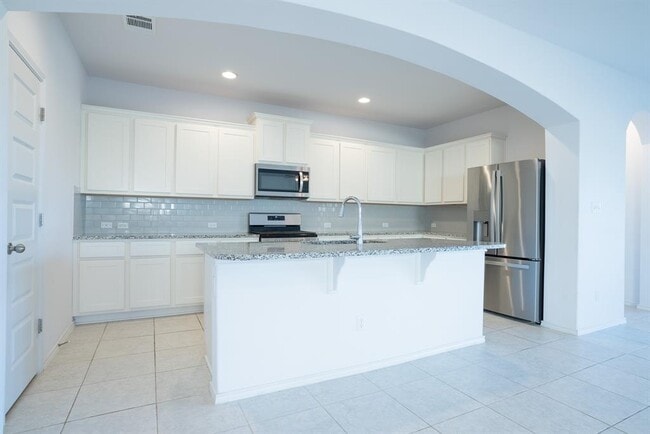 Building Photo - 345 Horsemint Way