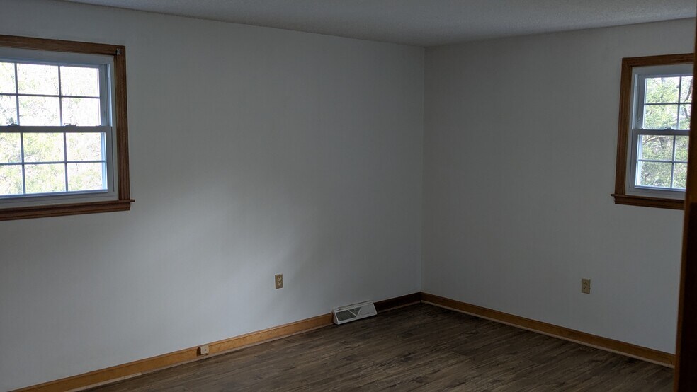 Building Photo - 226 Pigeon Roost Rd