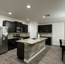Building Photo - 6074 Akin Quay