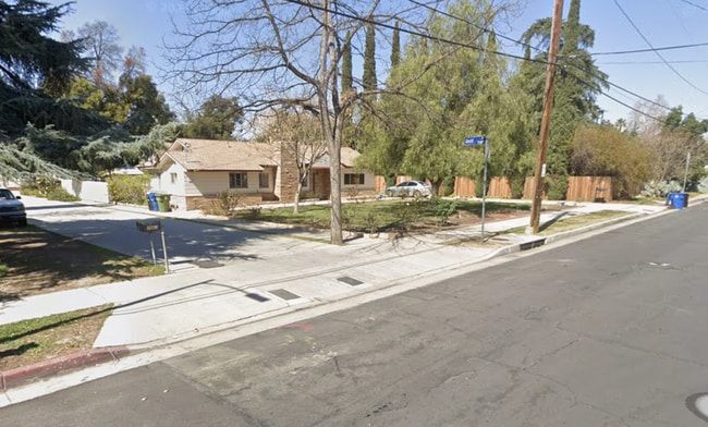 Building Photo - 7105 Orion Ave
