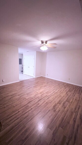 Building Photo - 173 Gillis Rd