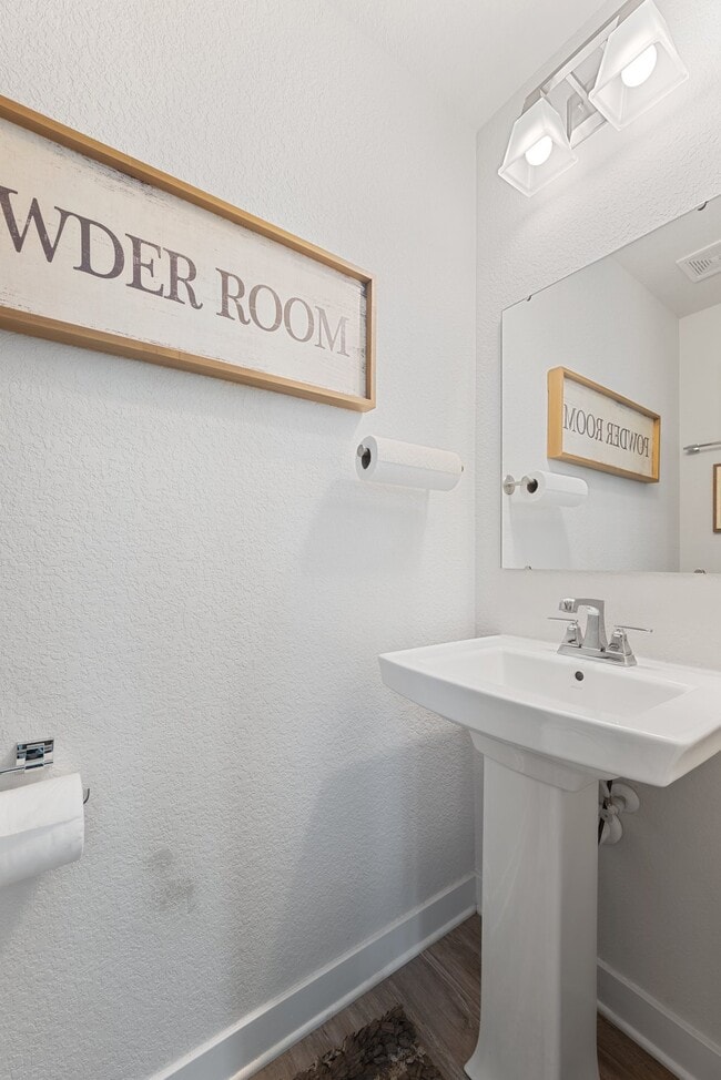 Building Photo - 133 Cedar Crst Dr