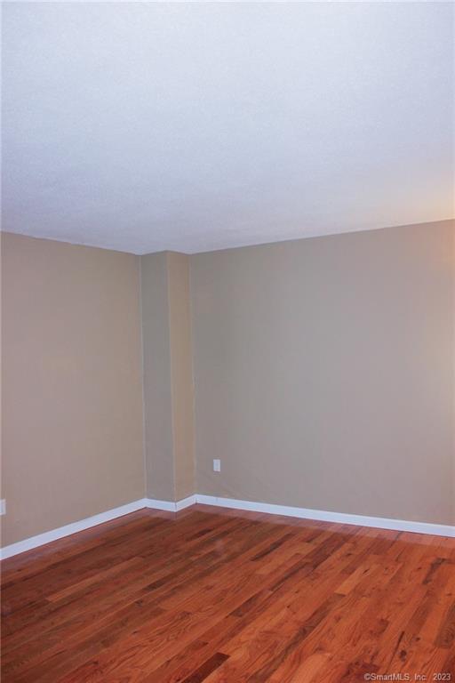 Building Photo - 60 Old Town Rd