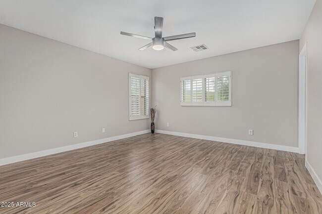 Building Photo - 3212 W Lucia Dr
