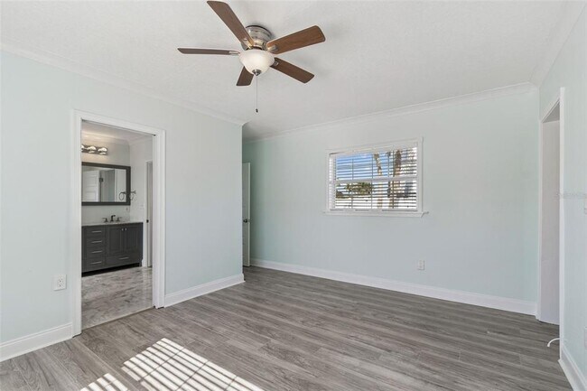 Building Photo - 1733 Bayou Grande Blvd NE